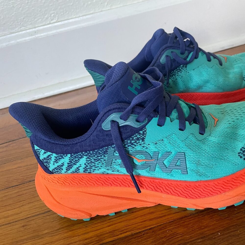 Hoka Challenger